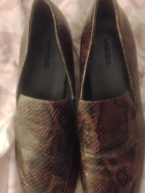 Vince Snakeskin Brown Loafers Slip On Women's 8.5